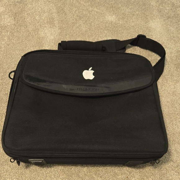 Other - Vintage Black Kensington Laptop Bag with Apple Logo